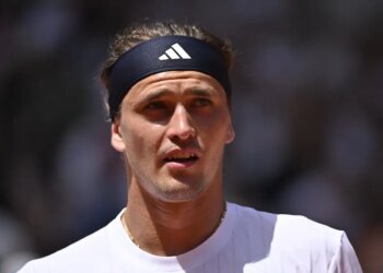 Roland Garros > Lucas Pouille sur Zverev, grand favori du tournoi après les défaites de Sinner et Djokovic : "Soit cela lui met une pression de malade et il perd ce soir à cause de la tension, soit il arrive à augmenter son niveau de jeu au fur et à mesure des matchs et il ira chercher ce Grand Chelem"