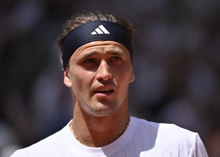Roland Garros > Lucas Pouille sur Zverev, grand favori du tournoi après les défaites de Sinner et Djokovic : "Soit cela lui met une pression de malade et il perd ce soir à cause de la tension, soit il arrive à augmenter son niveau de jeu au fur et à mesure des matchs et il ira chercher ce Grand Chelem"