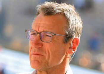Roland Garros > Mats Wilander s'emballe : "Il faut absolument inclure Sascha Zverev et Casper Ruud parmi les favoris. Je fais partie de ceux qui pensent que l'Allemand remportera un Grand Chelem avant de prendre sa retraite"