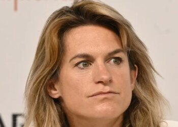 Roland Garros > Quand Mauresmo recadrait sèchement un journaliste sur le physique de Loïs Boisson : "Vous n'allez pas commencer à la faire chier parce qu'elle a des muscles. C'est une athlète, en fait. Il y a 20, je me tapais la même chose"