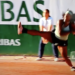 Roland Garros, Vidéos > La blessure affreuse de Hailey Baptiste, évacuée sur une chaise roulante