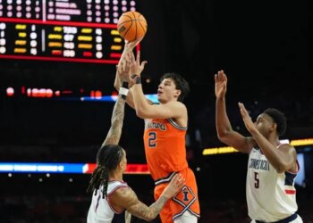 Testé par les Celtics, Andrej Stojakovic n’exclut pas de rester en NCAA