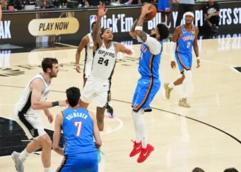 Une attaque du Thunder sans idée face à la défense étouffante des Spurs