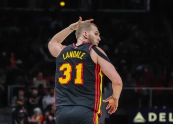 Une saison pas comme les autres pour Jock Landale