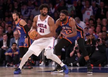 Vers un rôle élargi pour Mitchell Robinson face à Joel Embiid ?