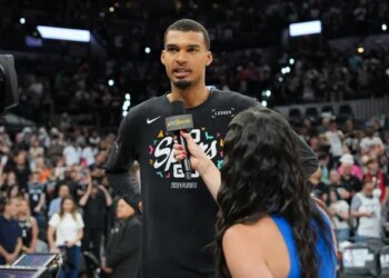 Victor Wembanyama se fait rappeler à l’ordre par la NBA