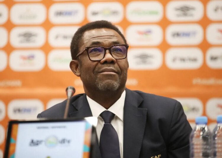 RDC : ni unanimité ni vote par acclamation… Véron Mosengo élu président de la Fecofa