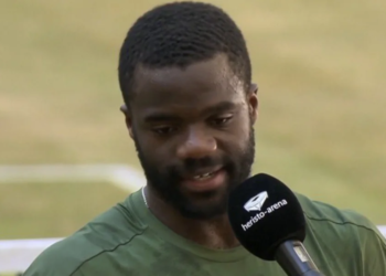 ATP - Halle > Frances Tiafoe au public après le plus beau titre de sa carrière : "Ne vous emballez pas trop, c'est tout ce que je sais dire en allemand"