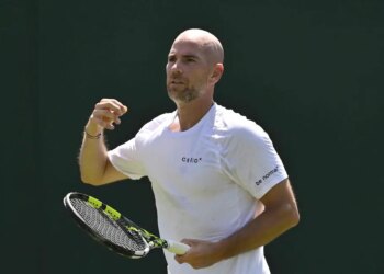 ATP - Queen's > Nicolas Mahut, après la grosse victoire de Mannarino contre Mensik : "C'est ça qui est extraordinaire avec Adrian : d'année en année il enchaîne les défaites sur terre battue, et à chaque fois que le gazon arrive, il est performant dès la première semaine"