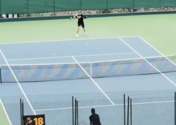 ATP, Vidéos > Jannik Sinner aperçu à l'entraînement avec un joueur bien connu du circuit