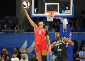 Angel Reese soigne son retour à Chicago