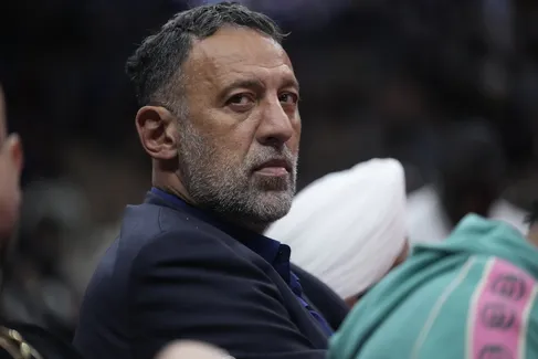 Barbu parfois barbouze, Vlade Divac était le roi du canular