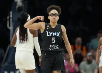 Breanna Stewart et Olivia Miles récompensées en Commissioner’s Cup