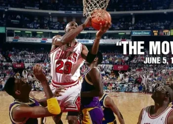 Il y a 35 ans, Michael Jordan réalisait un « spectacular move » de légende