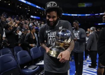Il y a trois ans, Julian Champagnie pensait la porte de la NBA fermée