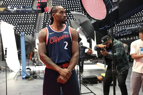 Kawhi Leonard entendu par les enquêteurs de la NBA dans l’affaire Aspiration
