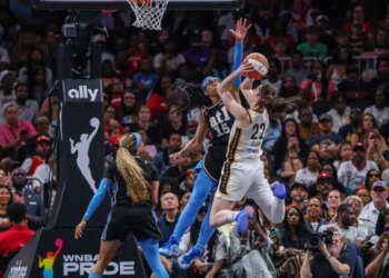 Le Dream voit double et signe un record face au Fever