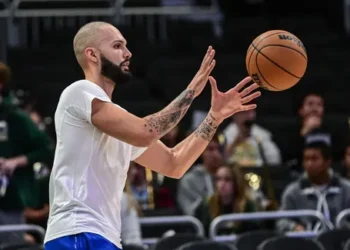 Le gymnase des débuts d’Evan Fournier baptisé à son nom