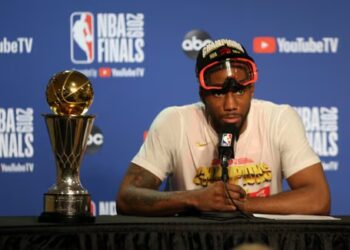 Le possible retour de Kawhi Leonard à Toronto prend de l’épaisseur…