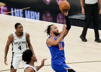 Les 45 points de Jalen Brunson offrent le titre à New York !