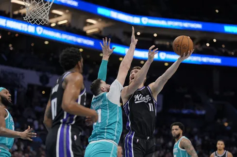 Les Hornets ont un œil sur Domantas Sabonis