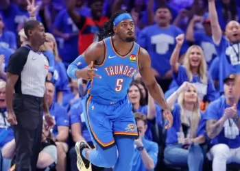 Les Lakers se renseignent sur Lu Dort