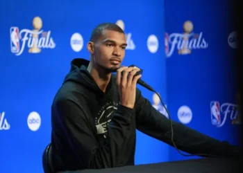 Pour Tony Parker, Victor Wembanyama est « le meilleur joueur de la NBA, et de loin »