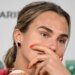 Roland Garros > Aryna Sabalenka, après avoir totalement sombré : "Je n'ai aucune pensée, aucune émotion. Là tout de suite, j'ai juste envie de quitter le tennis"