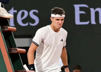 Roland Garros > Jakub Mensik, miraculé du 2e tour et qualifié en demi-finales : "Si on m'avait dit après ce match que j'allais atteindre le dernier carré du tournoi, je ne l'aurais pas cru"