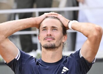 Roland Garros > Zverev après son sacre : "Sur ce court, j'ai aussi vécu les pires moments de ma vie, comme face à Nadal il y a quatre ans, quand je me suis déchiré sept ligaments et cassé deux os"