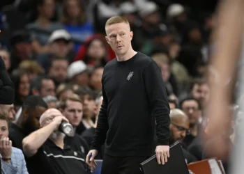 Sean Sweeney commence à façonner son staff au Magic