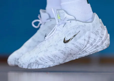 Un nouvel aperçu de la Giannis Freak 8