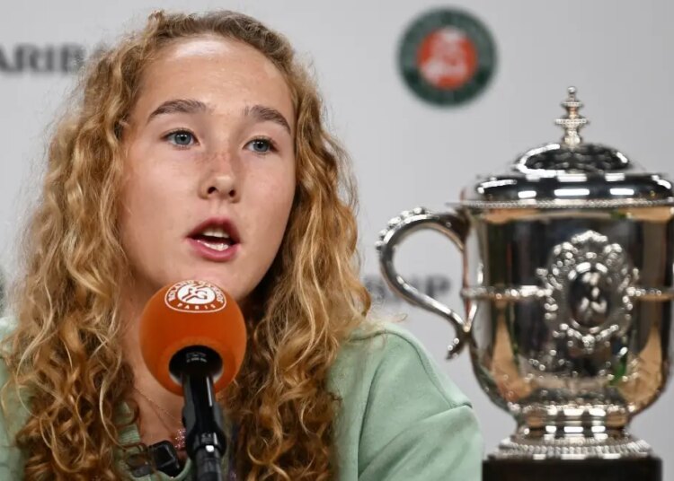 WTA > Kim Clijsters sur Mirra Andreeva, titrée à Roland-Garros : "Pour une joueuse que l’on a toujours vue si émotive sur le court, ses émotions après sa victoire étaient d'un calme surprenant"