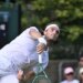 Wimbledon > Avec Mouratoglou dans sa box, Tsitsipas est déjà ressuscité : "La première chose que je tiens à dire, c’est que ma façon de jouer d’il y a quelques années m’avait manqué. Aujourd’hui, pendant que j’étais sur le court, je repensais aux grands combats que j’ai menés à Wimbledon"