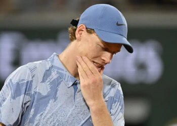 Wimbledon > Sinner rambarde un journaliste : "Écoutez, je pense qu’on en a assez parlé pour le moment"