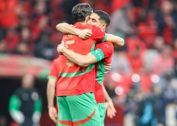 Maroc : “on a parlé, on était triste”, Hakimi révèle la promesse faite à Aguerd et Ez Abde