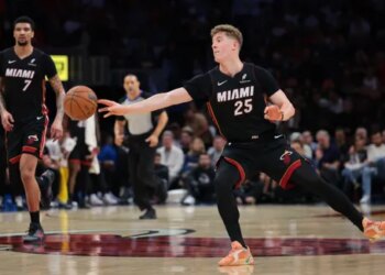 À Milwaukee, Kasparas Jakucionis séduit déjà par son « sérieux » et son QI basket