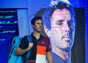 ATP > Edouard Roger Vasselin a peur au sujet d'une énième réforme sur le double: "Évidemment qu'au premier tour d'un ATP 250, il n'y a peut-être que 200 personnes qui regardent, on en a conscience, mais il faut en passer par là"
