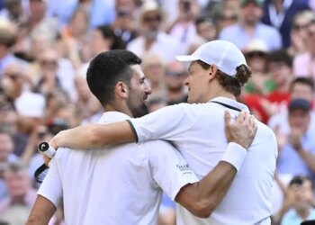 ATP > Novak Djokovic : "J'ai peut être fait une erreur avec Jannik Sinner en lui disant tout ce que j'avais remarqué sur le court : ses faiblesses, ses points forts, les choses à améliorer..."
