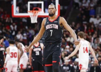 Alperen Sengun dément toute tension avec Kevin Durant et Ime Udoka