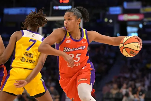 Alyssa Thomas signe un gros triple-double pour venir à bout des Sparks