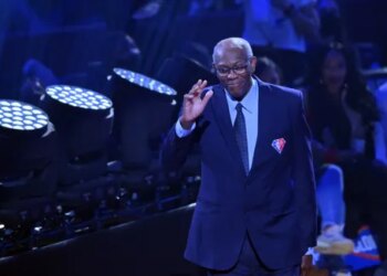 Bob McAdoo honoré pour son immense carrière d’assistant