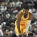 Bronny James ne devrait pas suivre son père aux Sixers
