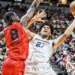 Cameron Boozer et Caleb Wilson font le show pour leur premier duel