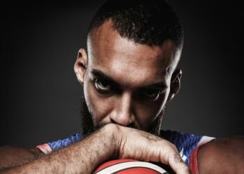 Capitaine des Bleus, Rudy Gobert veut « transmettre cette faim de gagner »