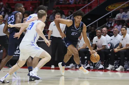 En démonstration, Cameron Boozer envoie les Grizzlies en demi-finale de la Summer League
