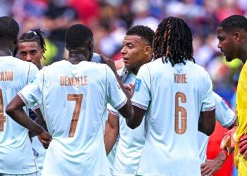 Frustration et provocation, les Bleus avertis