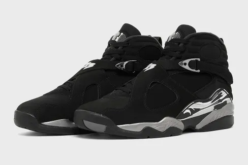 La Air Jordan 8 « Black Chrome » est déjà là !