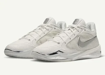 La Nike Sabrina 4 aura son coloris « White Label »