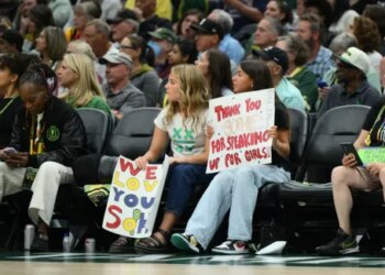 La WNBA sanctionne une copropriétaire du Storm après une altercation avec des fans